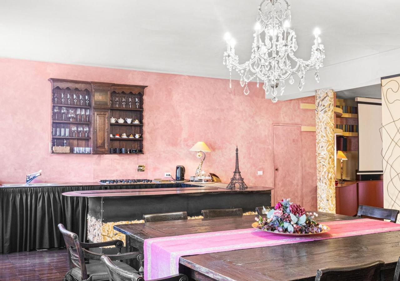 Bohemian Suite Spacious And Central Loft Болонья Экстерьер фото